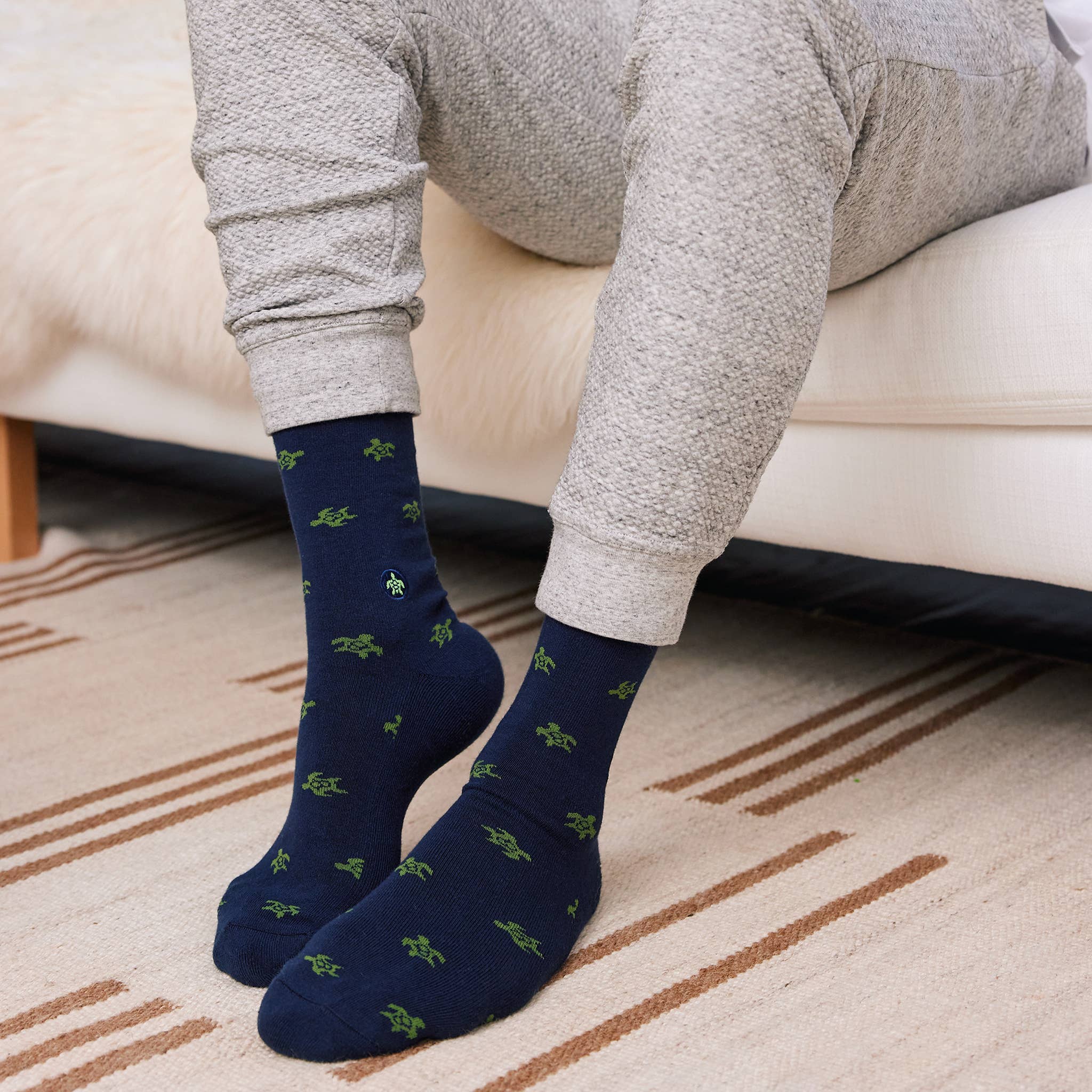 Conscious Step: Socks that Protect Turtles (Navy Turtles) - Image 3