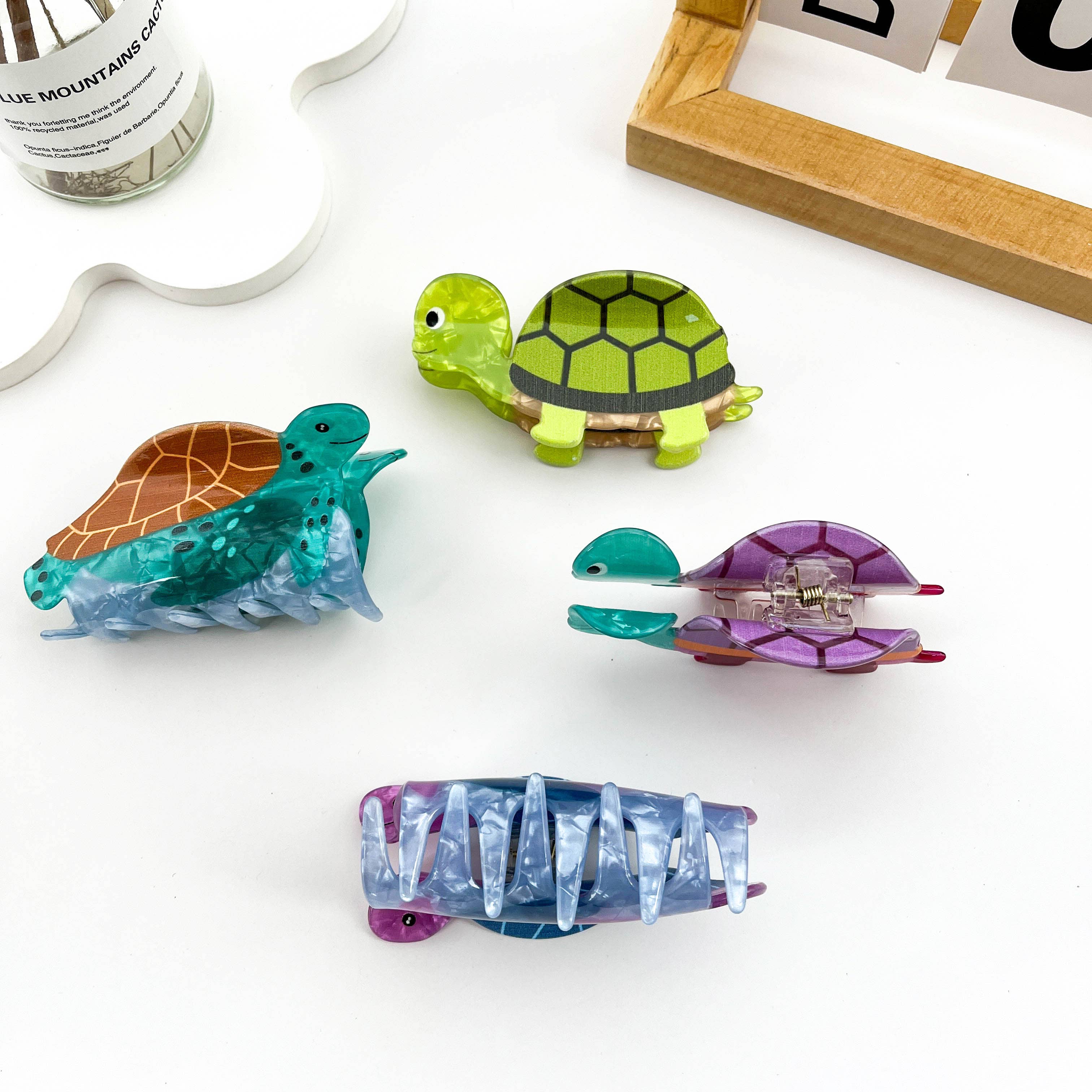 mildstyles: Cartoon Marine Life Sea Turtle Acrylic Hair Claw Clip - Image 11