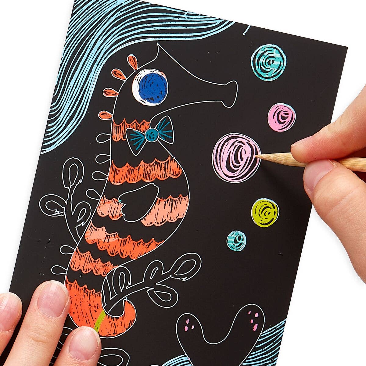 OOLY: Mini Scratch & Scribble Art Kit: Friendly Fish - Image 4