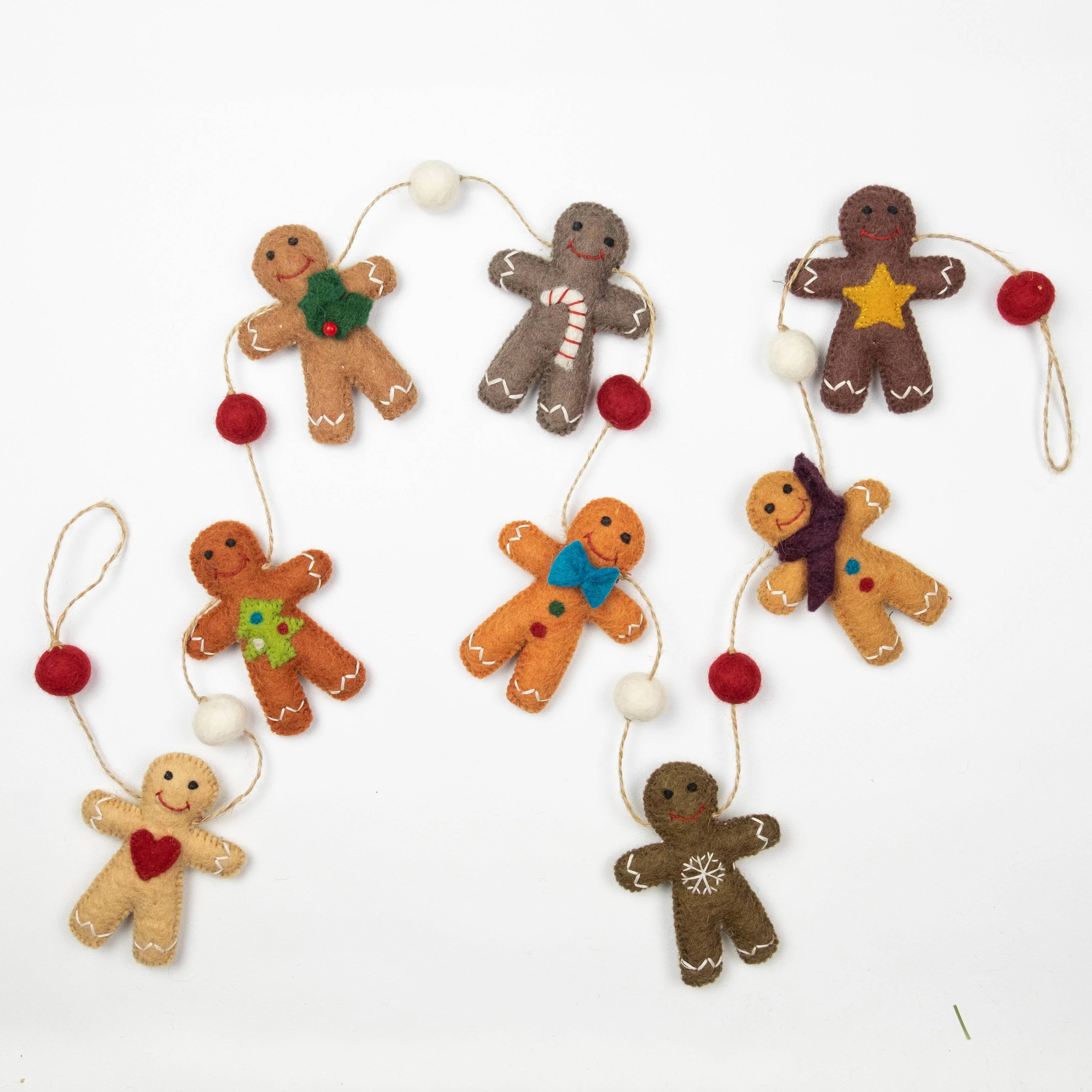 The Winding Road: Christmas Decor Felt Gingerbread Man Garland - Image 4